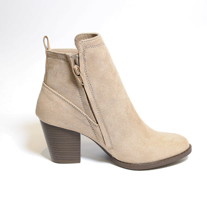 Qupid Tyson Taupe Booties