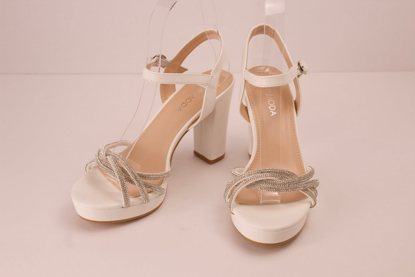 ASIA-32 WHITE/PU Silver Heels