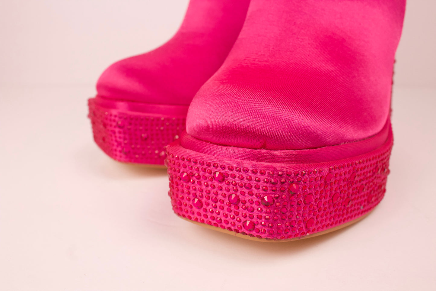 SARIYA-5 FUCHSIA SATIN PLATFORM BOOTS