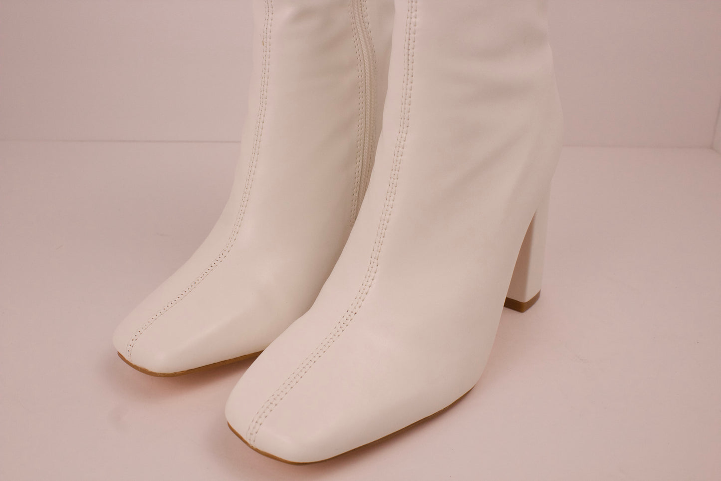 AMAIA-1 WHITE BOOTS